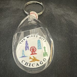 VNTG  The Windy City Chicago Plastic Souvenir Keychain